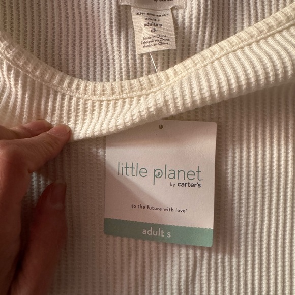 Carter’s top - Picture 2 of 4